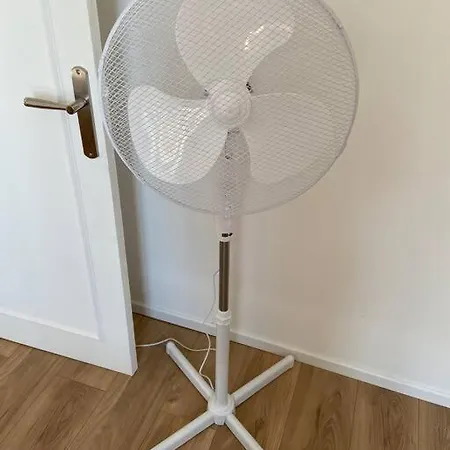 Magnifique T2 45m2 Neuf 5 Personnes Place St Marcel Hyper Centre Wifi Lave Linge Tv Appartement Corte (Corsica)