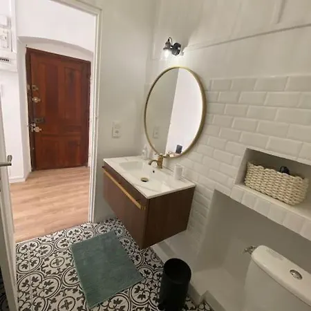 Magnifique T2 45m2 Neuf 5 Personnes Place St Marcel Hyper Centre Wifi Lave Linge Tv *