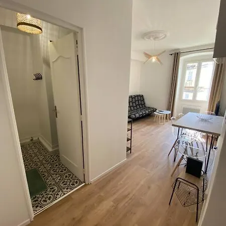 Διαμέρισμα Magnifique T2 45m2 Neuf 5 Personnes Place St Marcel Hyper Centre Wifi Lave Linge Tv