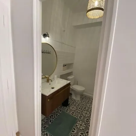 Magnifique T2 45m2 Neuf 5 Personnes Place St Marcel Hyper Centre Wifi Lave Linge Tv Διαμέρισμα *