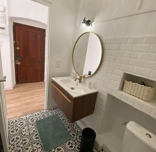 Magnifique T2 45m2 Neuf 5 Personnes Place St Marcel Hyper Centre Wifi Lave Linge Tv *