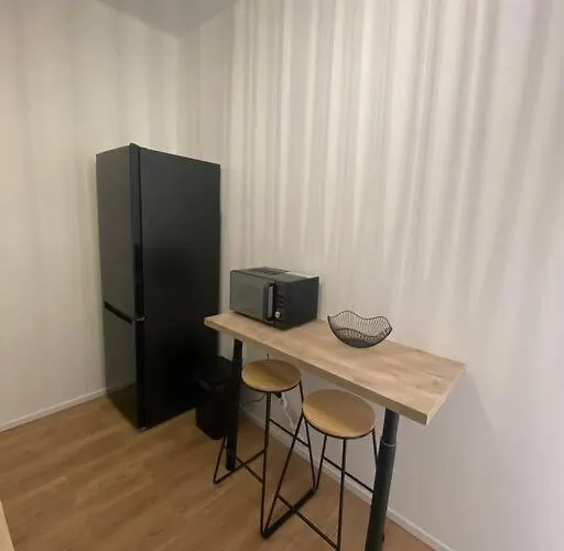 Magnifique T2 45m2 Neuf 5 Personnes Place St Marcel Hyper Centre Wifi Lave Linge Tv Apartmán *